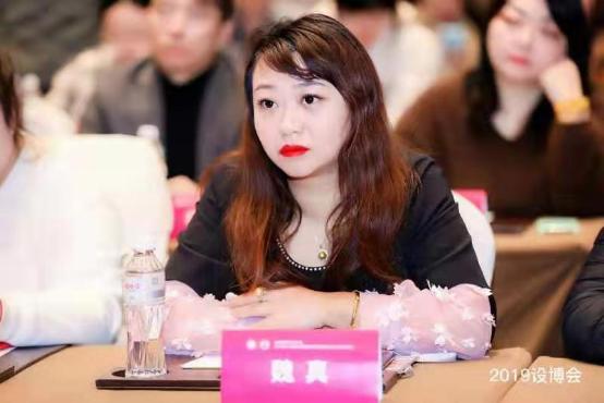 魏真博士喜獲2019年中國建筑裝飾協會設博會十大風云人物